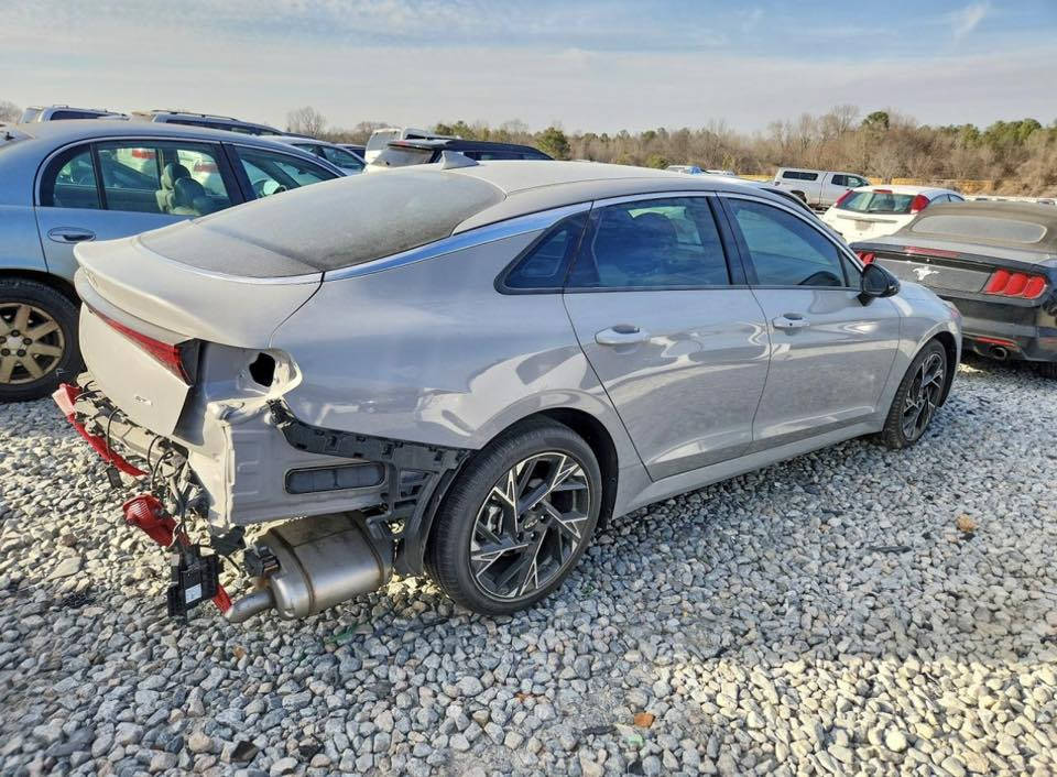 ♦️شركة النخبة - ELITE للمزادات وتجارة السيارات♦️

🔸السلام عليكم ..

♦️نوع السيارة …
♦️KIA - K4 - GT LINE - 2025♦️

♦️تاريخ المزايدة غداً الخميس بعد السادسة مسائاً
2026 - 3 - 12♦️

🔸عداد المسافات - 18 الف ميل فقط .
🔸الاسطوانات - 4 سلندر .
🔸حجم المحرك - 2.5 .
🔸الوقود - بانزين .

♦️الأضرار  :- حسب الصور المرفقة

🔸للدخول الى المزاد او شراء سيارة
🔸او اي استفسار يرجى التواصل مع …

♦️شركة الخبة - ELITE للمزادات وتجارة السيارات♦️

♦️عثمان الناصر - ‭0774 810 7610‬

📍صلاح الدين - قضاء العلم - قيصرية الخالد📍
