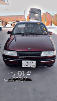 فيكترا • ١٩٩٢ • محرك ١٨٠٠