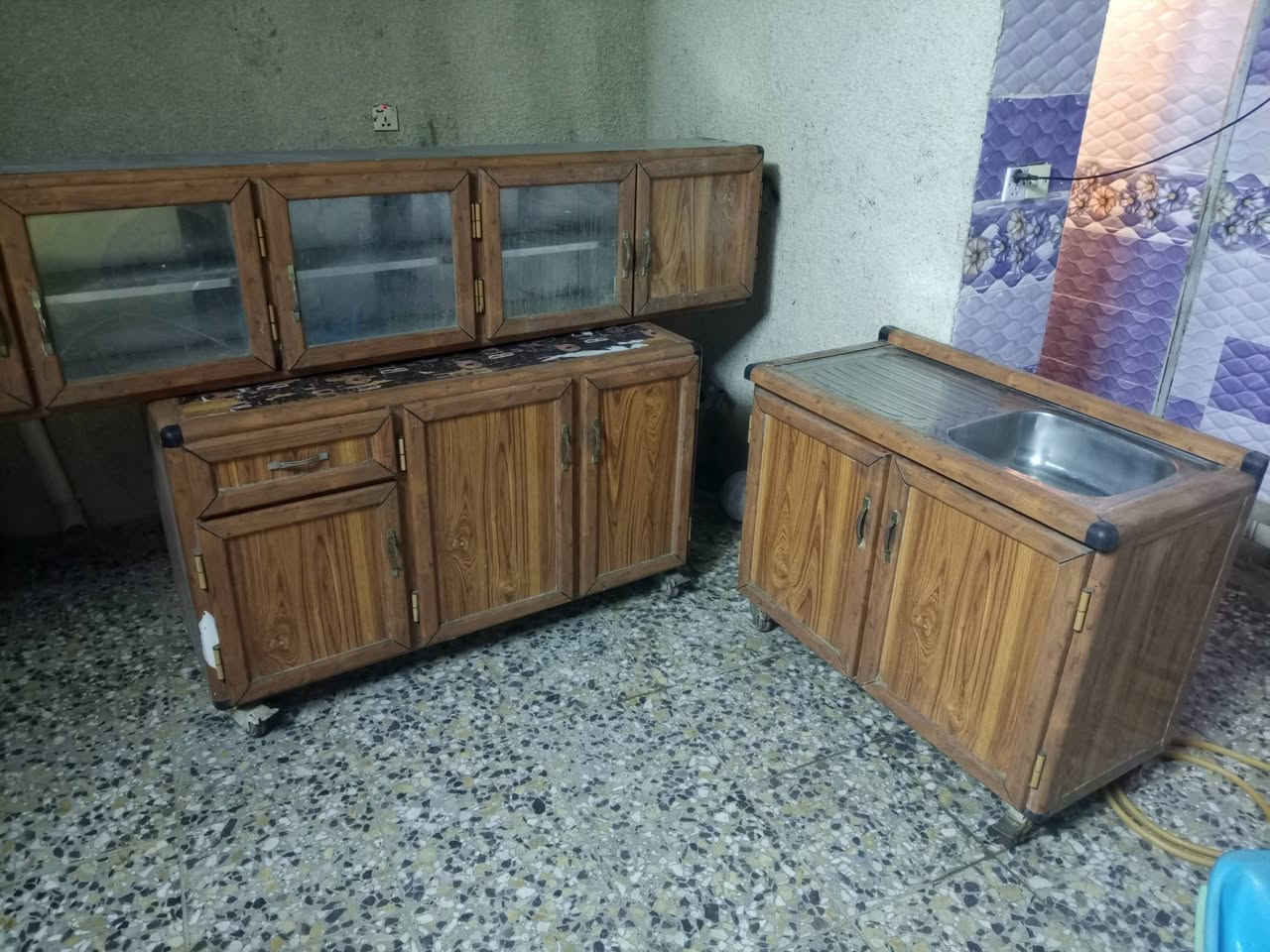 كونتر 3قطع السعر 175الف مكانه جسر ديالى استفسار ***********

