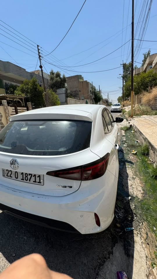 السلام عليكم
mg 3 للبيع 
موديل 2025 بيضاء رقم اربيل بأسم الشرعي شرط التحويل
نظيفة ماشية 23 الف بيها ضربة بسيطة من خلف ، المكان موصل حي البلديات للاستفسار عن السعر التواصل علرقم 
***********
