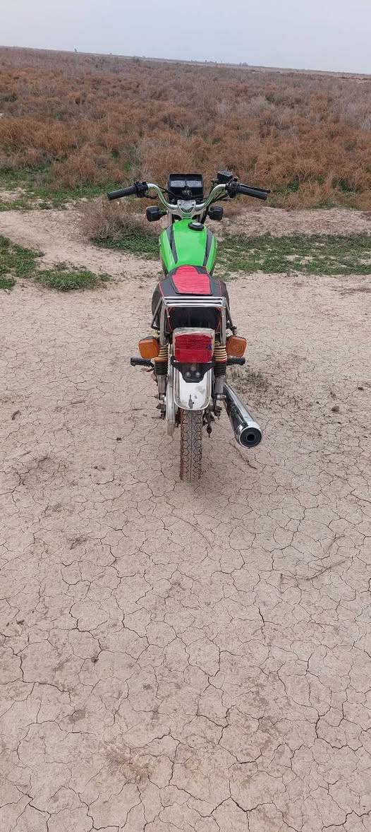 للبيع. بدون اوراق.  مابيها اي نقص  جاهزه من كل النواحي
سعرها 500 وبي مجال  وشراي
يتفضل خاص


**إذا كنت صاحب هذا الإعلان وتريد حذفه لأي سبب، رجاءا أرسل رسالة إلى الدعم الفني**