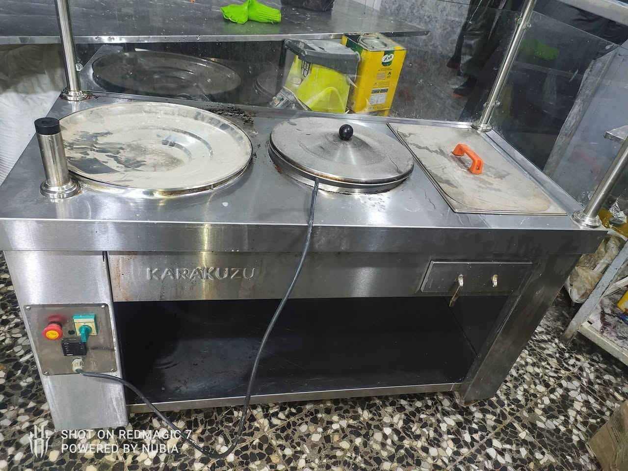 ميز سل ستيل للبيع يحتوي على جدر هيتر


**إذا كنت صاحب هذا الإعلان وتريد حذفه لأي سبب، رجاءا أرسل رسالة إلى الدعم الفني**