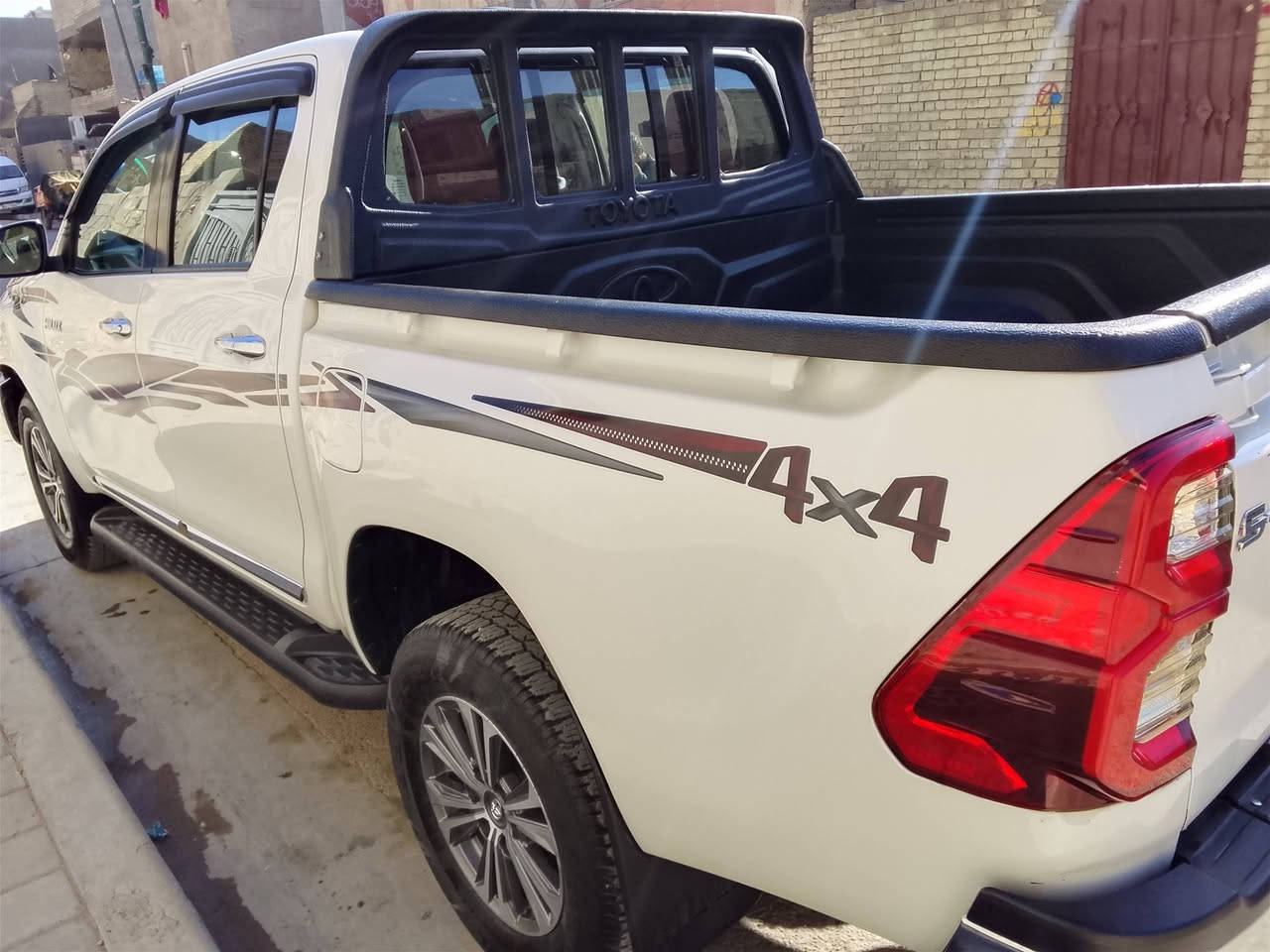 سلام عليكم بيكم هايلوكس فورويل سعودي فول للبيع موديل 2022
رقم بغداد بسمي ماشيه 62 الف
سعر 305 بيه مجال
الاتصال *********** 
مكان بغداد المشتل
