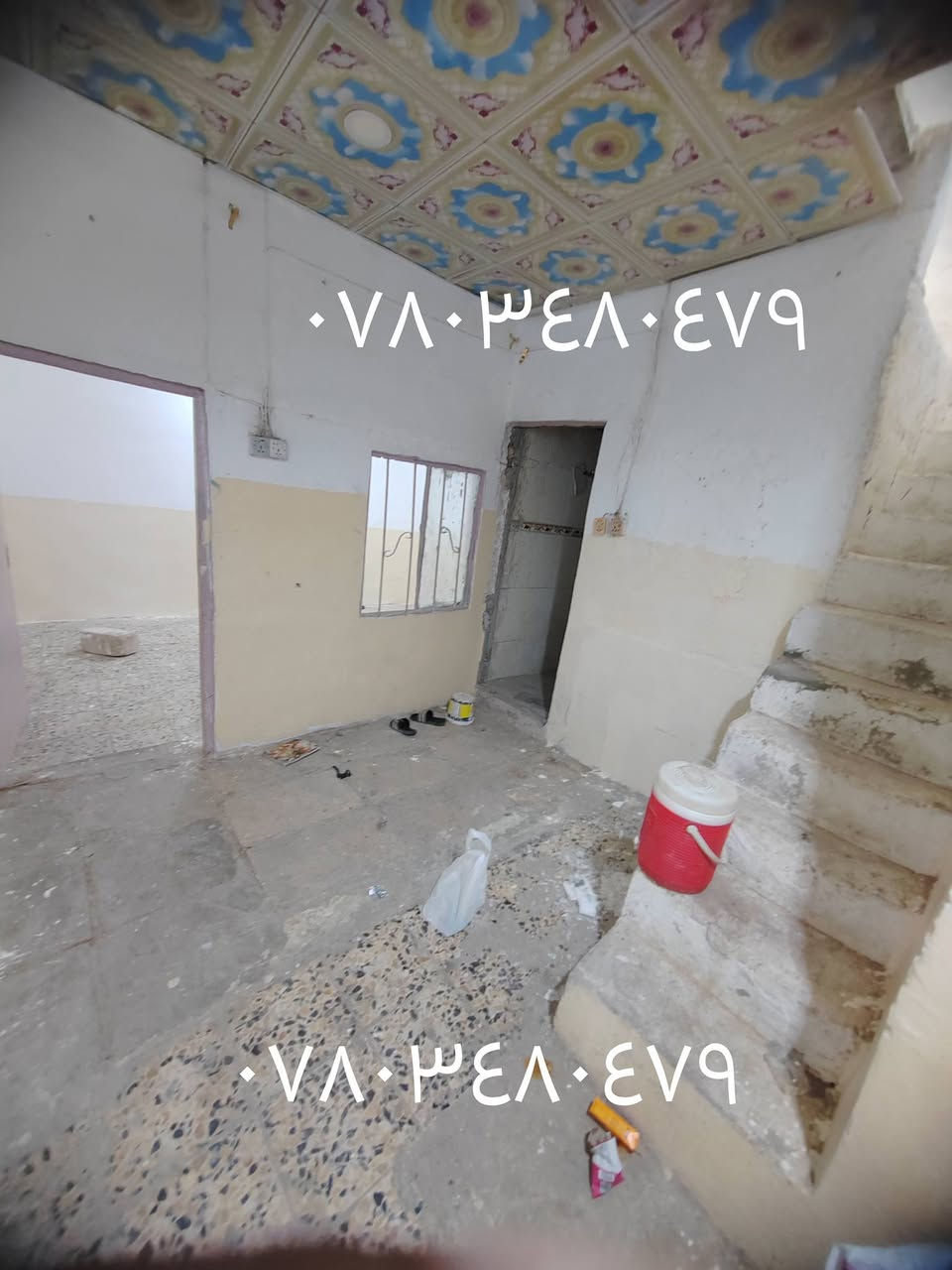 دار للايجار ١٠٠ متر حي العسكري مدارس منطقة ٥٠٠٠ قرب شارع سبيس نهاية ٥٠٠٠.
بيت طابق و نص 
يحتوي الدار على ٣ غرف نوم مع استقبال و مطبخ مرافق خارجي مع حمام.
الايجار المطلوب ٢٧٥ مع المجال البصيط.
مطلوب عائلة تحافض على دار وتدفع إيجار بانتظام.
للاستفسار الاتصال ***********
