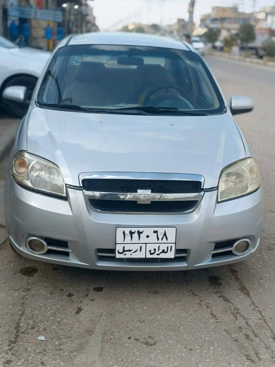 السلام عليكم
افيو موديل 2007

كير اوتوماتيك محرك مسكر

 كير ومحرك مكفولات

بيها 3قطع 

مصبوغه حزام اثر جراد 

شادلها تخم تاير وي سبير 

مكاني نجف كوفه حي ميسان

السعر ٤٨ وبيها مجال حك جيه

للاستفسار ***********
