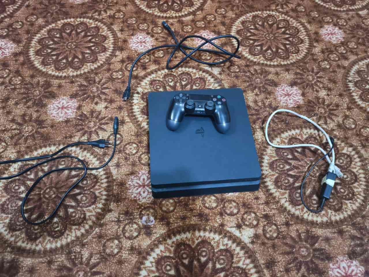 سلام عليكم حاسبه وبلي4سلم ذاكره 500نضيف بل7العاب ***********متواجد واتساب
