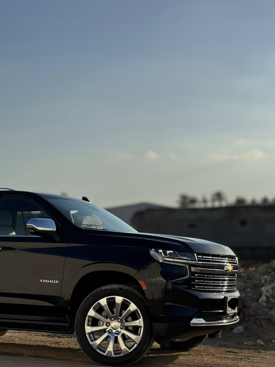 🚗 للبيع – شفروليه تاهو 2023 فل كامل
🔹 وارد: وكالة خليجي (شركة المنصور)
🔹 الموديل: 2023
🔹 الممشى: 52,000 كم
🔹 الحالة: نظيفة جداً / استخدام شخصي

✨ المواصفات (فل كامل):
 • محرك V8 سعة 5.3   قوي جداً  
 • جير أوتوماتيك 10 سرعات
 • دبل (دفع رباعي)
 • فتحة سقف (بانوراما)
 • شاشة كبيرة + نظام Apple CarPlay / Android Auto  
 • نظام صوت Bose عالي الجودة
 • كاميرات 360 + حساسات أمامي وخلفي
 • مثبت سرعة + رادار + تحذير تصادم
 • كراسي جلد كهرباء + تبريد وتسخين
 • تشغيل بصمة + دخول ذكي
 • شاشة عدادات ديجيتال
 • تبريد خلفي + 3 صفوف (7-8 ركاب)
 • شاشات خلفية للترفيه
 • هيد أب دسبلي (عرض على الزجاج)
 • نظام تعليق مريح (Magnetic Ride / Air Ride)  
 • ثلاجة وسطية  

💰 السعر: 51,000 دولار (قابل للتفاوض)

📍 الموقع: بغداد

الملاحظات / درجة صبغ عالية ( دبل كود ) + رصعات ساحبهن pdr

📞 للاستفسار: خاص أو اتصال ***********
