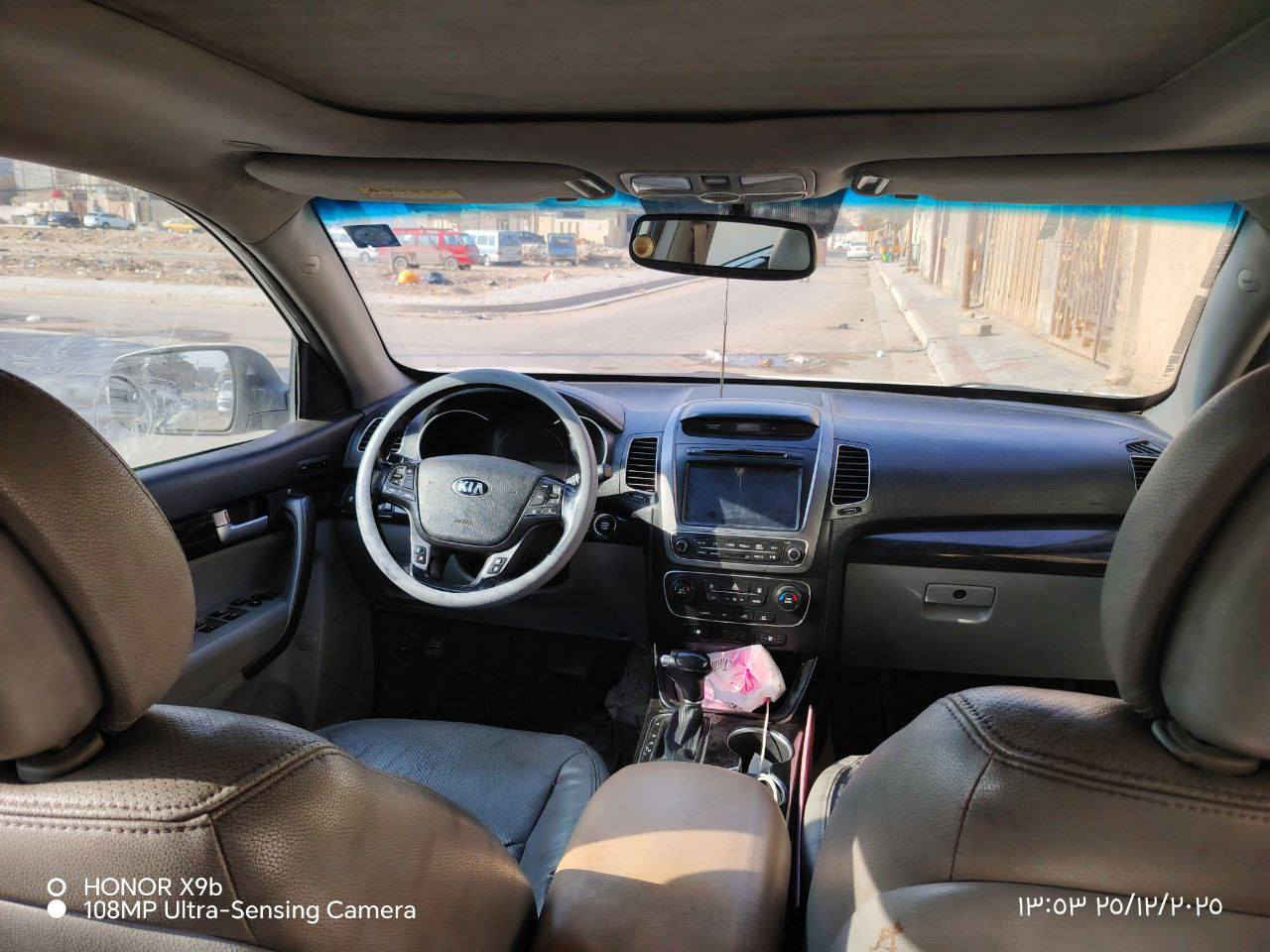 سلام عليكم
سورنتو 2015 sx
سبعه راكب.   سته سلندر.  محرك 3.3 اقتصادي
فول مواصفات.  رادار جانبي.   كامره خلفيه.  مري شفط.  صندوك كهرباء.  كراسي كهرباء.  تدفئه و تبريد بالكشنات. 
 تبريد 3 قطع.
و بيه صبغ حزام 
رقم بغداد بأسمي 
مكان كربلاء
سعر 145 
***********
