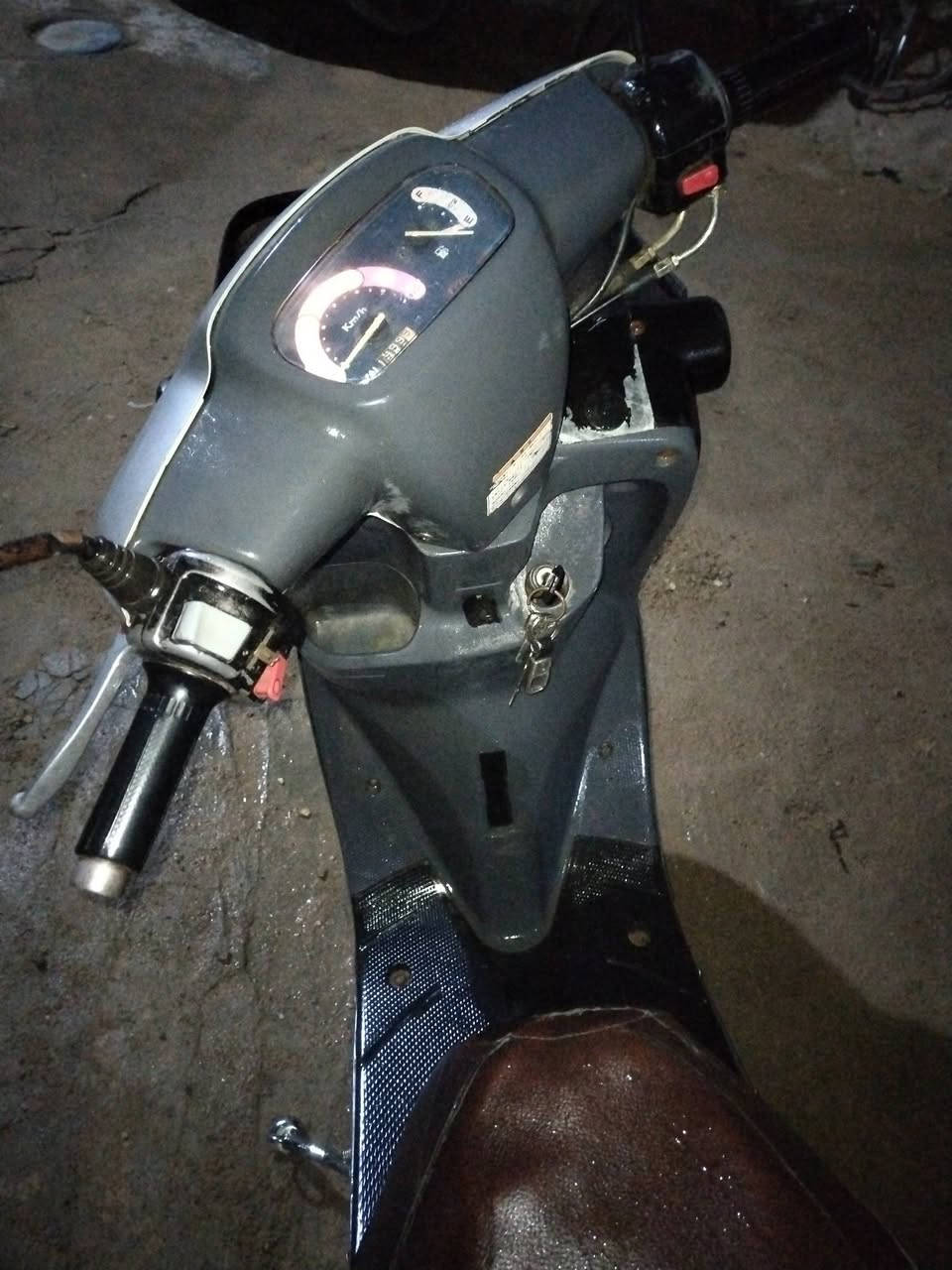 سلام عليكم دراجة منغولي للبيع الدراجة كهربائيات كلة شغال.
سلف
 هندر
قفل سكان
قفل جنطة
لايت
دبل اشارة
 الدراجة نضيفة كلش اي نقص ما بيهة
السعر/ 290
بيهة مجال حك الجيه فقط. 
 مكاني كربلاء الحر
 الهاتف ***********
