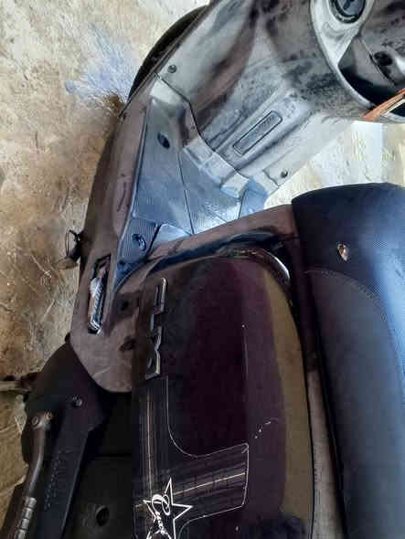 سلام عليكم دراجه بوليس رمبه ما صالهه سبوع من نزلتهه وعارضهه البيع دراجه مزود بلادي كور وبستم ولفات وكلجات رياضي وصلنصه رياضي كلهه جتي ويه دراجه بلادي ما مفتوح برغي واحد بيهه دراجه شلعه ومعدل خير من الله دراجه عارضه 900 وبيهه مجال مكان بغداد الكريعات رقمي بس واتساب 0776 401 4148
