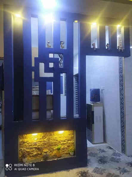 251
شقه للايجار  (100 متر) شارع المدينه الجمهوريه قرب السوق
السعر الايجار 225 الف 
يحتوي على طابق اول درج
 غرفه   مطبخ   صاله   ، صحيات
خزان   سخان   ماطور. خط مولد 
ـــــــــــــــــــــــــــــــــــــــــــــــــــــــ
دار بنضافه 80 بال،100 كلوله من طرف علي علي امانه ابو فاضل  
للاستفسار ..***********
*********** مكتب /ابو /ع
