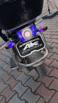 السلام عليكم دراجه شحن نوع جبلي موديل ٢٤ ما نقصه شي ٦ بطاريات ع الفحص كامل من كلشي سماعات ام بي ثري  بصمه ريمونت سويج السعر ٥٥٠ وبي مجال بسيط حك الجيه رقم تليفون *********** 
***********
