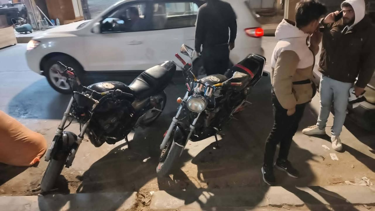 سلام عليكم من رخصت الادمن
سيبي جيل اول 16 مكمركه وكامله بس تسجل 

دراجه ماشاء الله عليها لاتنقص لاتبخير نكره بكل وقت 

نققوصاتتها فقط كشكل ترتيبات لادكللي شببيها. وتجي كلشي مابيه

تواصل *********** 

عنوان انبار رمادي
