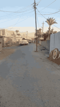 مشتمل  مرتب  سيراميك وخدمات عل شارع العام لليجار  للستفسار 
*********** مكانة قبل عبور جسر ديالى القديم عل يمين بشارع دكتور لؤي عبد الفتاح
