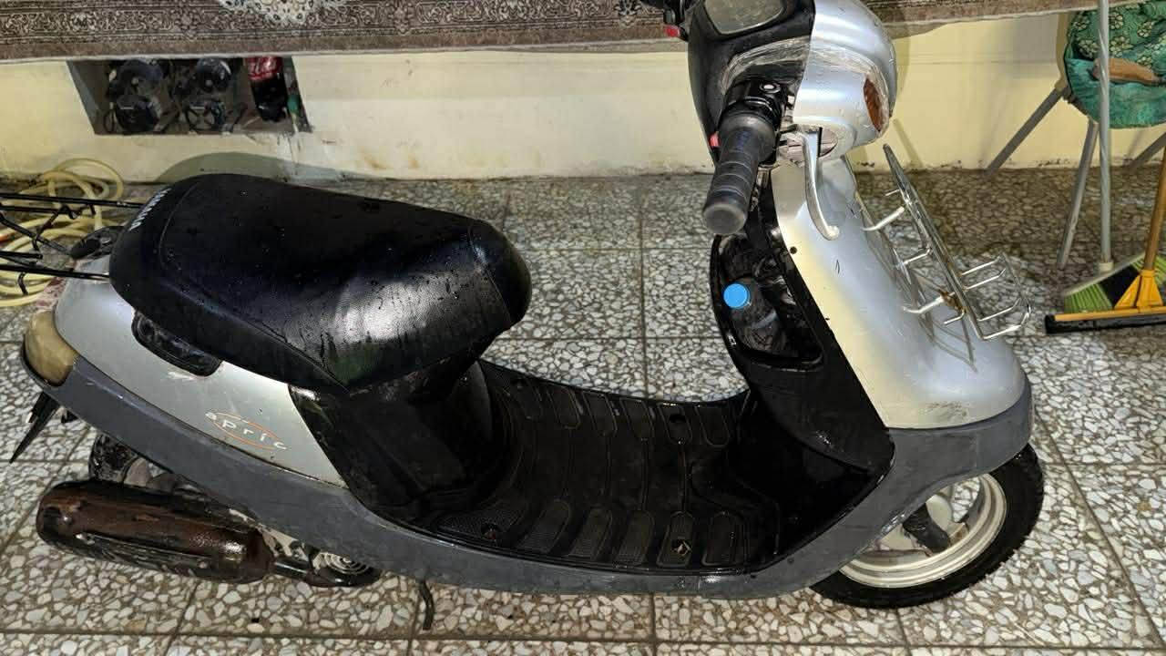 سلام عليكم بطه 2003دبل سكليتر نكره سلف السعر 300 وبيه مجال ***********
