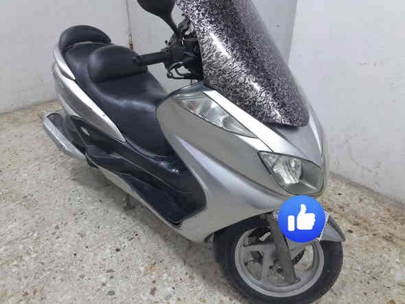 السلام عليكم ماجستة مرقمه سنويه جديده  للبيع الدراجه كامله مكينه مكفوله كلشي شغال مابيه اي نقص السعر 15$ وبيع مجال المكان مدينة الصدر الرقم ***********
