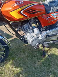 دراجه لبيع سيفان 25 نضافه فول كلشي شغل لون مميز 07836480750