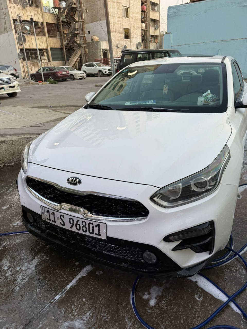 سلام عليكم سيراتو 21رقم بغداد جديد ماشيه 82 شاشه سلايد مري شفط قطعتين تبريد محرك 1600مكفوله عده ربع دعاميه عارضها 158بيه مجال سونارها وياها***********
