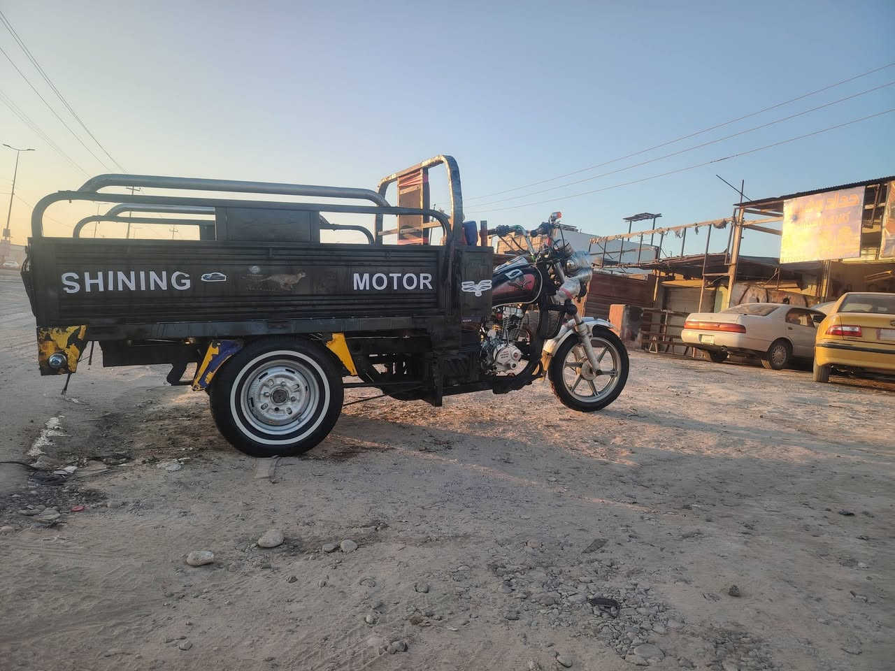 السلام عليكم ستوته للبيع موديل 19 بدون اوراق فولي عشائر مكينه جديده صار لها 15 يومد***********
