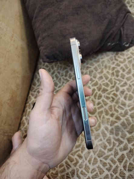 سلام عليكم آيفون 16 بروماكس 256 استخدام لزكه مضلله كفر اصليات استخدام اقل الشهر ضمان ماستر بعده جديده الجهاز كارتونه موجوده مالته طاك بس لوك واحد مكان الشعب ***********
