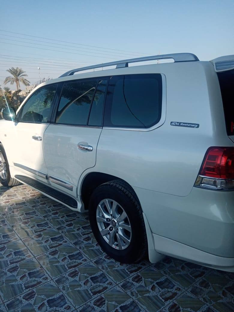 موديل ١١ستينيه
رقم بغداد دولي
بيها جاملغ خلفي وربع البنيد صبغ
سياره حلوه خير من الله
السعر ٣٠٥ وبيها مجال بسيط


**إذا كنت صاحب هذا الإعلان وتريد حذفه لأي سبب، رجاءا أرسل رسالة إلى الدعم الفني**