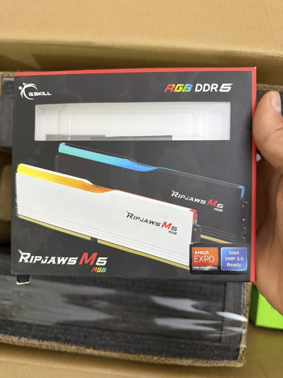 السلام عليكم، كيس مواصفات عالية للبيع استخدام قليل ونظيف جداً والكراتين كلها موجوده
MB. Gigabyte Eagle Z890 

CPU : Ultra 7 265 kf

Cooler : Gigabyte Aorus 360

Psu : Xigmatic 850 Gold pci 5 

GPU : Zotac OC RTX 5080

hard : Lexar M.2 nvme 1T

Ram : 32 DDR 5 G Skill 6000hz

Case : Darkflash With 7 Fan

  السعر 3,700,000 مكاني بغداد


**إذا كنت صاحب هذا الإعلان وتريد حذفه لأي سبب، رجاءا أرسل رسالة إلى الدعم الفني**