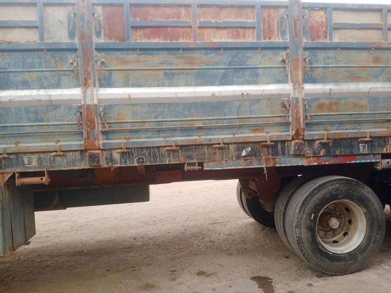 السلام عليكم يوجد عربانه سكندريه البيع طول 12ونص الرقم  ***********
