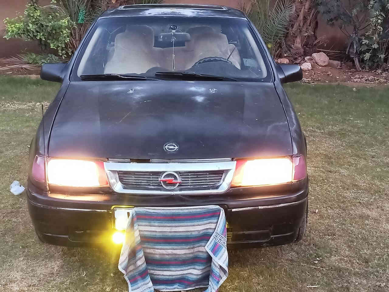 سلام عليكم من رخصة ابو الكروب المحترم ////اوبل فكتره رقم ديالى سنويه ٢٧مكان سياره ديالى ترهم مراوس بيكم سعر ٣٨وبيه مجال ***********
