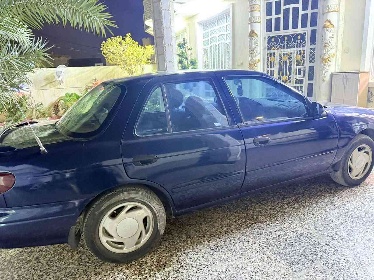 السلام عليكم ورحمه الله وبركاته
سيفيه للبيع موديل 95 رقم بغداد تحويل ثاني يوم 
السيارة خير من الله  السعر 45وبيه مجال الطيبين 
رقم موبايل ***********
بغداد المدائن
