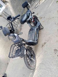 دراجة كهربائية • بطاريات جدد • عبايجي