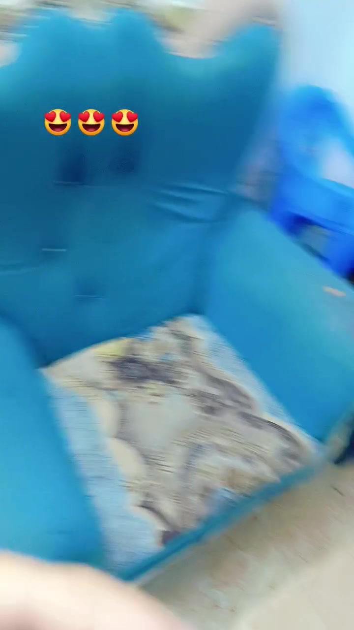 تخم عشر مقاعد للبيع تخم مابي كسر فقط ضرر بسيط موضح بلصوره والفديو العنوان الدوره البعيثه