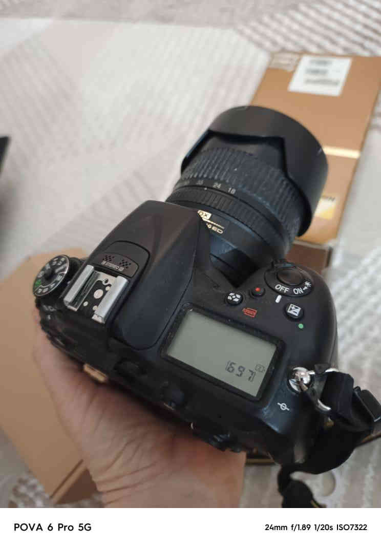 نیکون  D800e   عدسە  120فی 24......شتر  31الف...
عنوان  اربیل  ماعندی  توصیل
سعر  950دولار
***********
