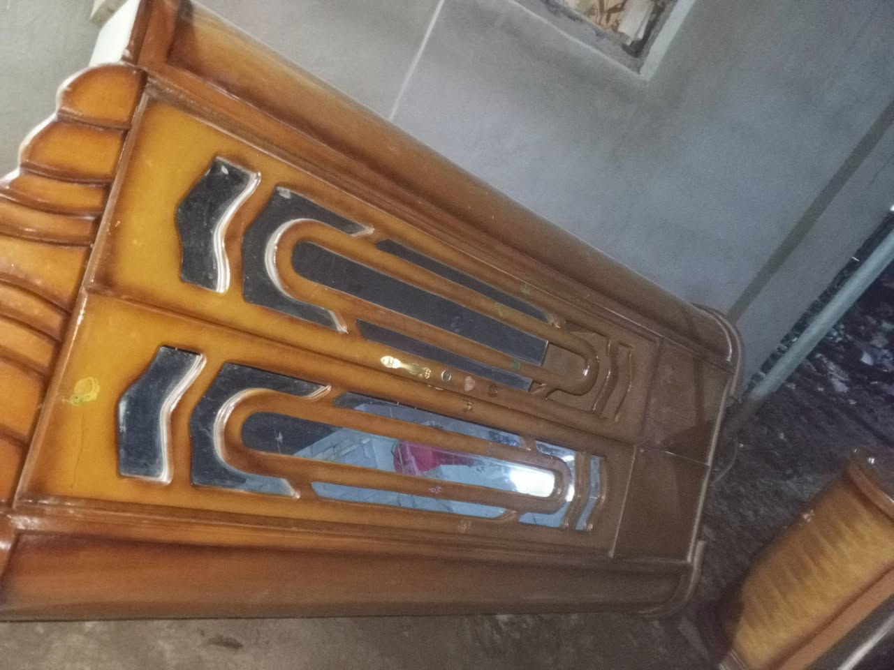 السلام عليكم غراض مستخدمه للبيع قيم واخذ مكان الصخين قرب الحولي خلف جامعه ذي قار 
***********
