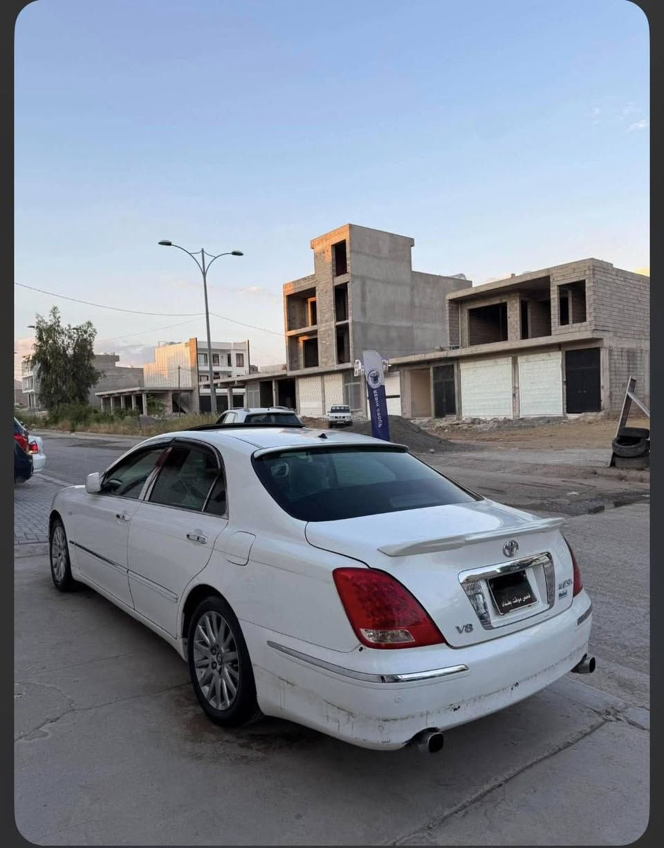 ماجێستا موسس
بەنرخی بڕاوەیەک 
کامل مەسرەف 
پێنج دوگمە سڵایت
فول فول 
کامل بۆیاخی ئەوروپایە 
*********** واتساپی لەسەرە
