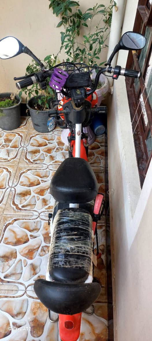 للبيع دراجة شحن حجم 14
السعر 200 شهربان حي العسكري ***********
