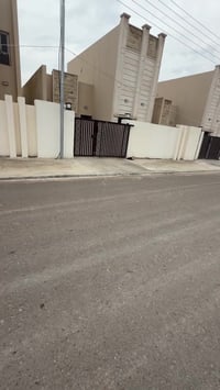 مجمع طيبه • ٢٠٠م • طابق ونص