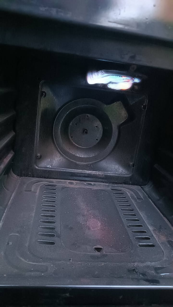 تانكي حديد ثقيل مابي عيب لا زنجار ولا خياس  سعره 65الف
طباخ تركي شرط شغل فرن كامل سعره 40
خاص موجود واتساب اتصال ***********
حجز ماكو
