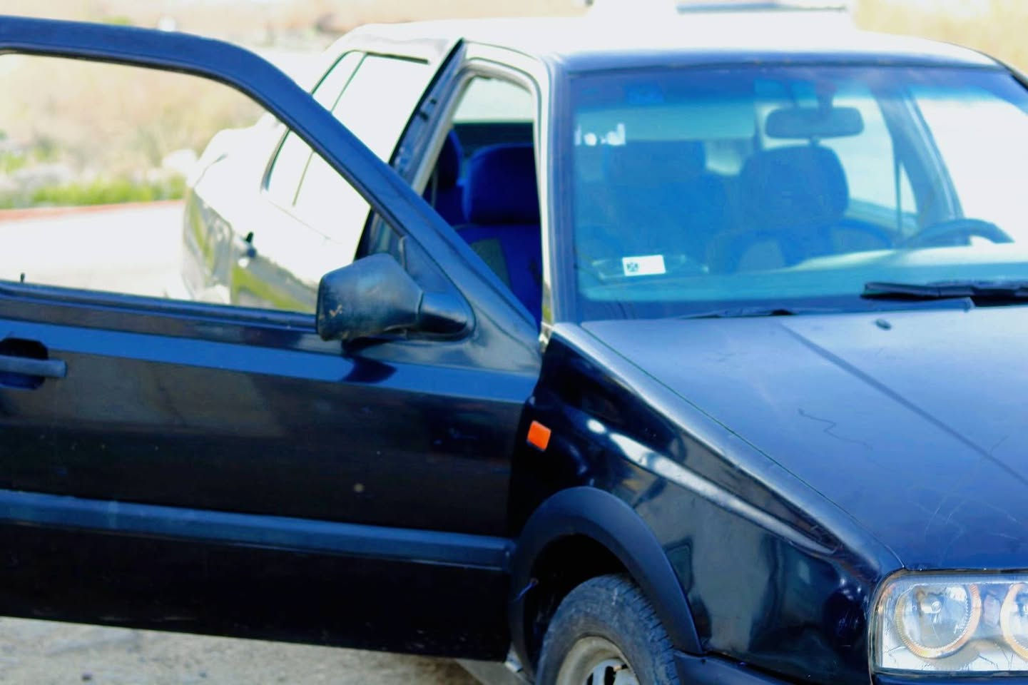 كولف فنتو 95
محرك 2000 كير اوتو 
رقم بغداد باسمي 
سيارة حلوة نقصها شغلات بسيطة 
السعر  38 $
للتواصل ***********
