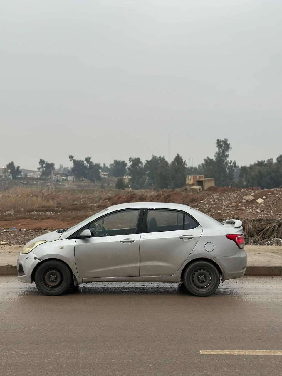 السلام عليكم هونداي i10 للبيع سياره كدام العين بدون صبغ محرك وكير نضيف  سعرها 75 وبيها مجال بسيط مكان موصل جانب الأيسر رقم التلفون ‭0773 232 0677‬
