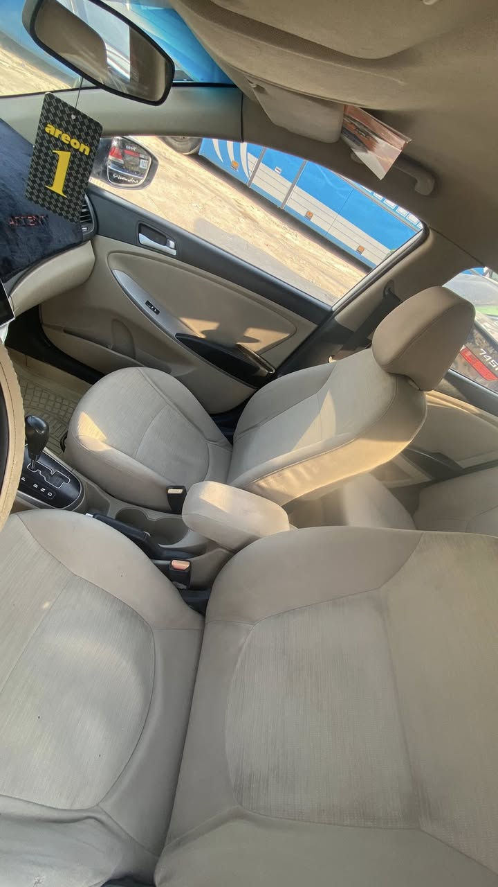 السلام عليكم من رخصت الادمن اكسنت خليجي
موديل 2016 سيارة كلش جديدة رقم واسط ماشية 104 الف مكينة 1400 مكان السيارة البصره القبله السعر 98وبية. مجال للشراي رقمي للتواصل ***********
