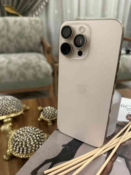 السلام وعليكم
ايفون 16 برو ماكس 256
نموذج M 
الجهاز نضافة100‎%‎
باكيتة موجود
مكاني بغداد الكرخ 
رايدة مليون و275 الف وبي مجال
شراي اتصل ***********موجود واتس اب
 من رخصة الادمن
