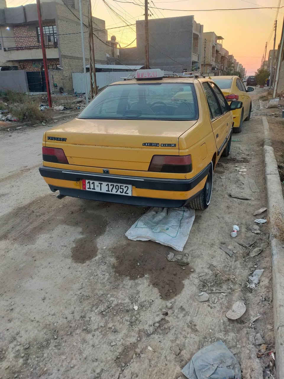 سلام عليكم بيجو 405
موديل 2010 رقم بغداد انكليزي 
عليه غرامه 200 تنزل من سعره 
سعر 29 وبيه مجال 
عنوان بغداد الدورة
***********
اتصل على صاحب السياره 
اني مكلف بل نشر
