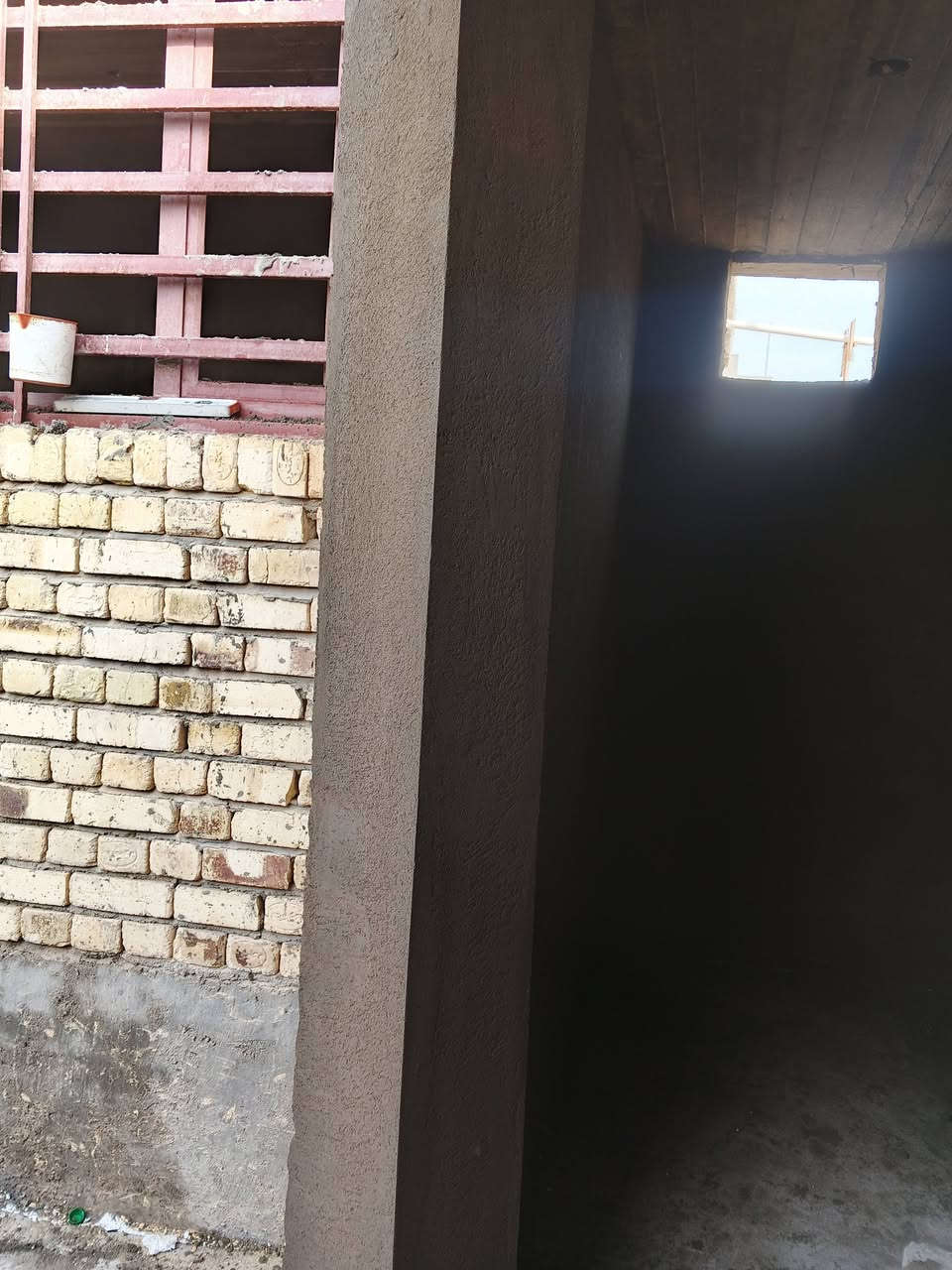 السلام عليكم لباخ درجه اوله عملي سمنت وجص وبورك ‏‪***********‬‏شرط التزام بلعمل وستلام مهندس ‏
