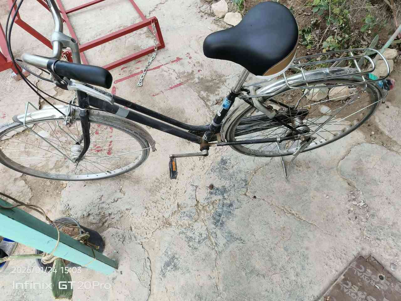 متاح باسكل ياباني حجم 27 ابل كير السعر 100 الف وبي مجال للشراي الاستفسار الاتصال علئ الرقم ***********
