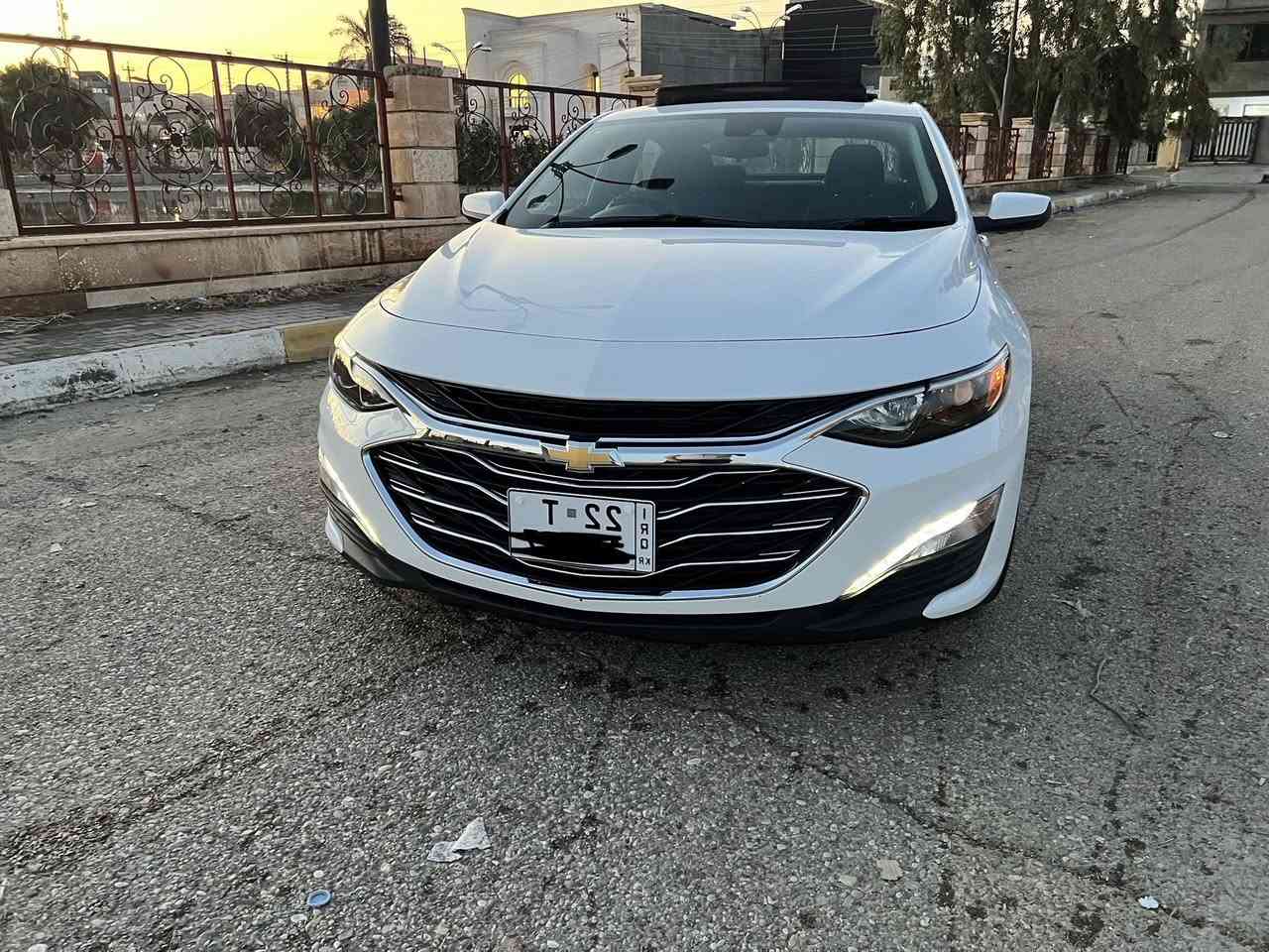 سلام عليكم ماليبو موديل 2024لبيع  موصفات LT2  
كشنات كهرباء ⚡️ 
كشنات تدفئه 
شاشه 
كامره خلفيه 
تحديد مسار
بصمه تشغيل 
فتحت بانوراما 
قطعتين تبريد ثلج
كير 7 نمر
ويلكب 18
لايت يجي اصفر مبدل ابيض بلادي 
محرك 1500 توربو 
ضرر بين بابين باب خلفيه مبدل بلادي 
رقم سياره ربيل جديد
مكان سياره ديالى بعقوبه 
رقم هاتف 📞 ***********
سعر 155 بيه مجال
