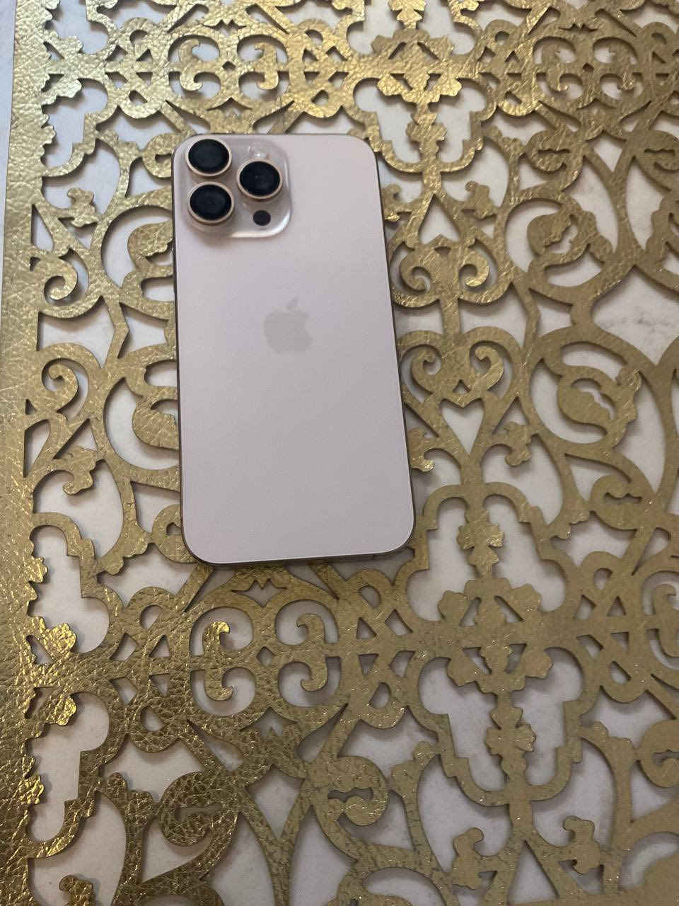 16برو ماكس za دبل سيم ذاكرة ٢٥٦ جهاز بطارية ٩٣ مشحون ٣٠٠ دورة  ، بدون ملحقات  سعر جهاز مليون ٣٥٠ بي مجال لشراي 
***********
