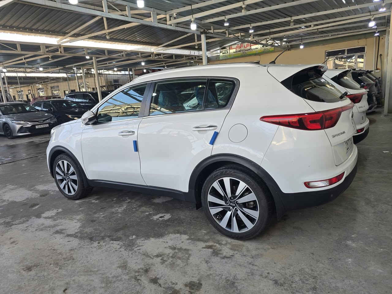 السلام عليكم للبيع او مراوس حسب القناعه 
سبورتج 2018 خليجي محرك 2000 دوش ماشيه 78 حقيقي دك جرس بل 120  داخل حمصي المرغوب باسمي هزه وسنويه جديد كلش حلوه ونضيفه التفاصيل والسونار داخل المنشور شوفه واقتنع وخابرني السعر 171 بيهه مجال مكاني بغداد ***********
