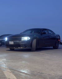جارجر sxt للبيع موديل 2017 ملاحظة للبيع وليس مراوس  السياره باسمي تحوي...