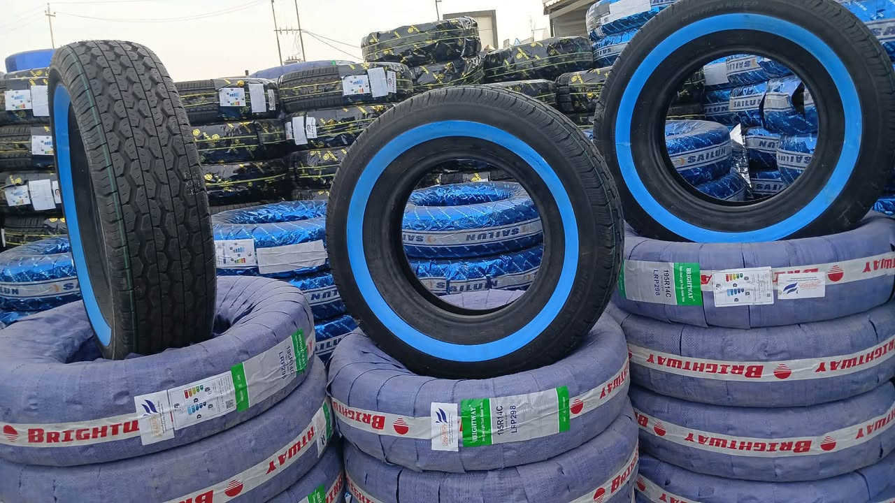 بمناسبة حلول عيد الأضحى المبارك، تم وصول حاويه جميع القياسات موجوده   أتقدم إليكم بأسمى آيات التهاني والتبريكات، سائلاً المولى عز وجل أن يعيده علينا وعليكم أعواماً مديدة باليمن والبركات. جعله الله عيد خير وفرحة للجميع، وأعاده على أمتنا بالأمن والاستقرار.

كل عام وأنتم بألف خير، وعيدكم مبارك.

تحيات مجمع ابو خنجر 🗡


**إذا كنت صاحب هذا الإعلان وتريد حذفه لأي سبب، رجاءا أرسل رسالة إلى الدعم الفني**