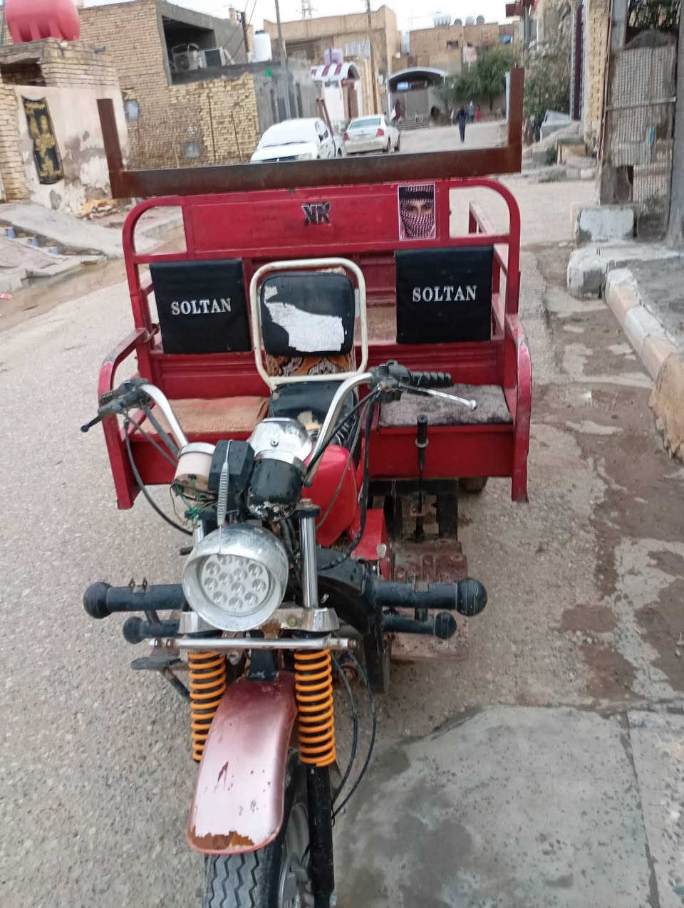 سلام عليكم ستوتة سلطان باب اول نظافة 90٪100 موديل 19 وصل ضايع ماله سعر مليون 550 مكاني العمارة حي الامام الصادق مقابل مستشفى الحكيم شراي يتصل ***********
